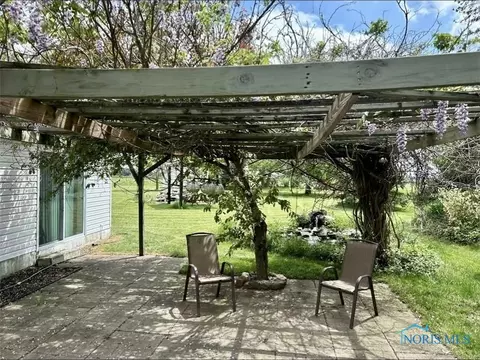 5151 Keller Rd, Walbridge, OH 43465 photo 9