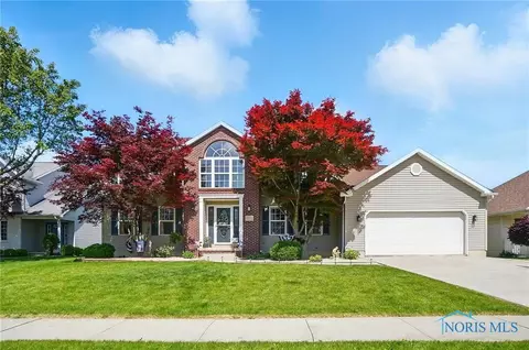 1506 Misty Oaks Dr, Findlay, OH 45840