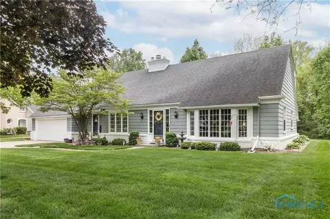 5616 Bent Oak Rd, Sylvania, OH 43560