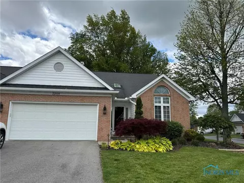 2209 Bonnie Ln, Findlay, OH 45840