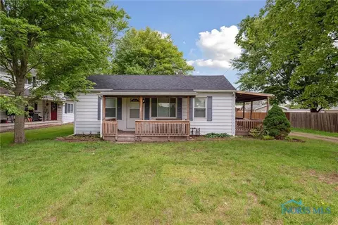 13916 N Broadway Ave, Neapolis, OH 43547