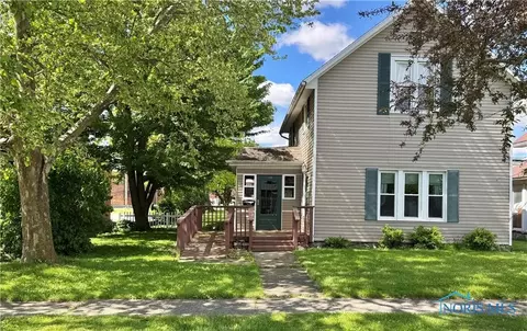 108 E Maple St, Deshler, OH 43516
