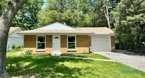 3530 Helene Ct, Toledo, OH 43623