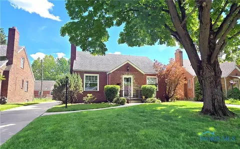 2621 Gloria Ct, Toledo, OH 43614