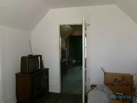 616 E 4th St, Ottawa, OH 45875 photo 8