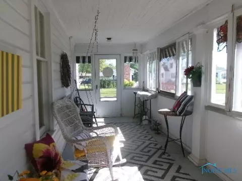 616 E 4th St, Ottawa, OH 45875 photo 3