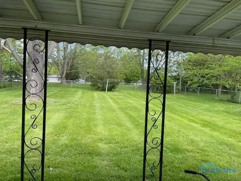 925 S Cherry St, Bryan, OH 43506 photo 4