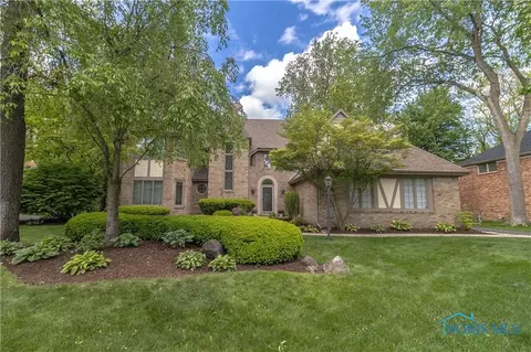 5016 Cartagena Dr, Toledo, OH 43623
