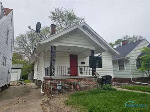 620 Durango Dr, Toledo, OH 43609