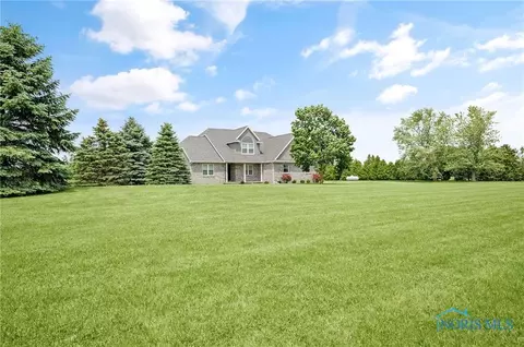 1888 Co Rd M Rd, Swanton, OH 43558
