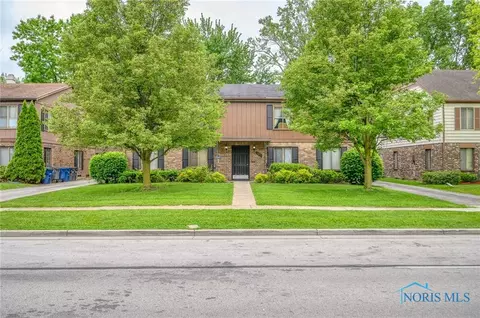 1701 Brownstone Blvd, Toledo, OH 43614