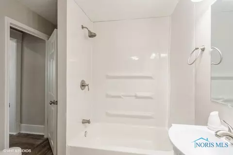 227 S Williams St, Bryan, OH 43506 photo 8