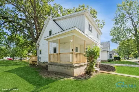 227 S Williams St, Bryan, OH 43506 photo 2
