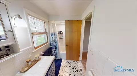 4253 Pickle Rd, Oregon, OH 43616 photo 40