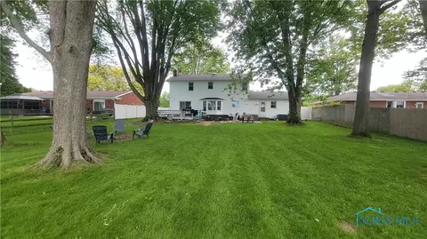 4253 Pickle Rd, Oregon, OH 43616 photo 11