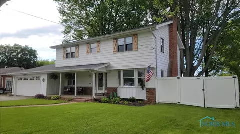 4253 Pickle Rd, Oregon, OH 43616 photo 2