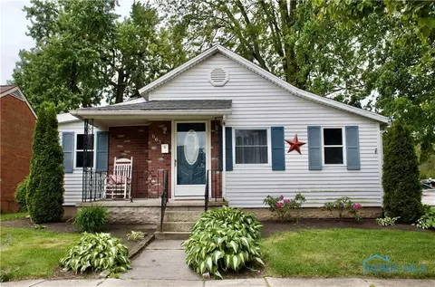 663 W Summit St, Fostoria, OH 44830