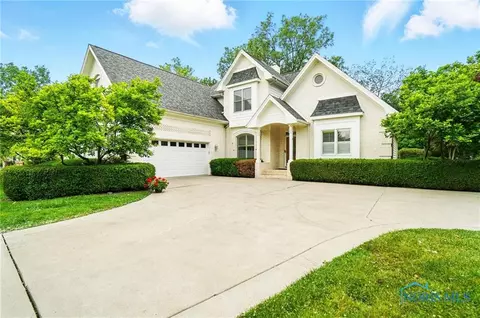 3236 Deep Water Ln, Maumee, OH 43537
