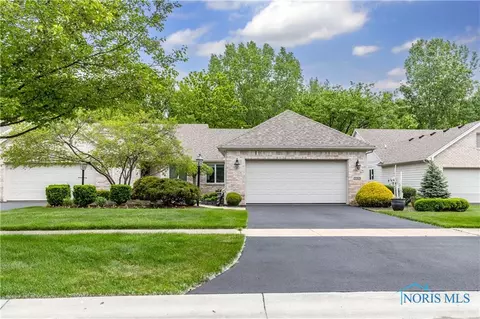 6636 Regents Park Blvd #6636, Toledo, OH 43615