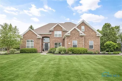 4360 Turtle Creek Dr, Perrysburg, OH 43551