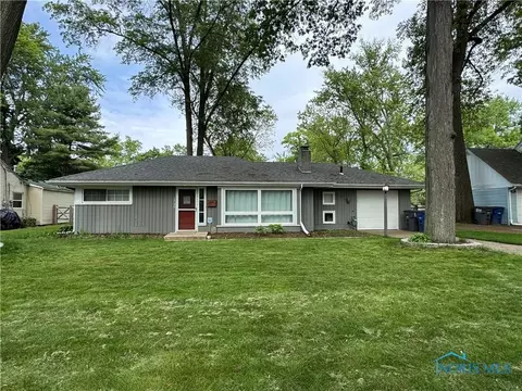 2730 W Rockridge Cir, Toledo, OH 43606