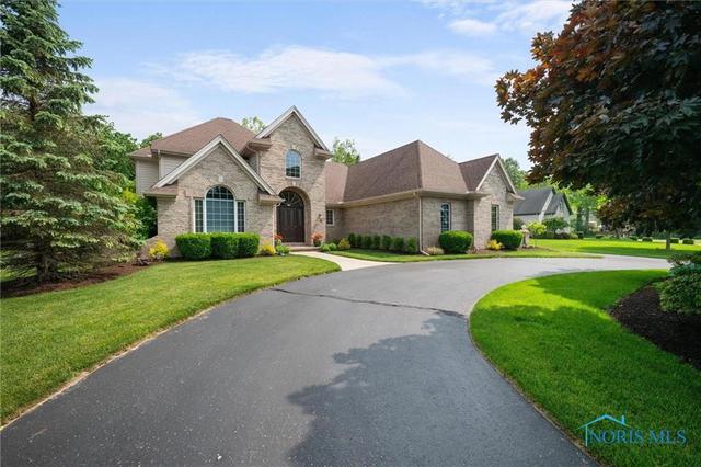 9000 Rolling Hill Rd, Holland, OH 43528