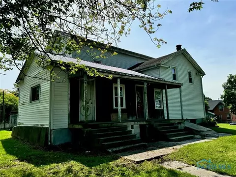 205 E Baubice St, Pioneer, OH 43554