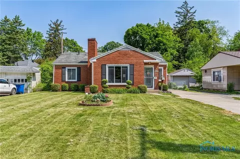 2352 Sherwood Ave, Toledo, OH 43614