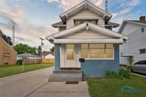 3409 Kirby Pl, Toledo, OH 43608