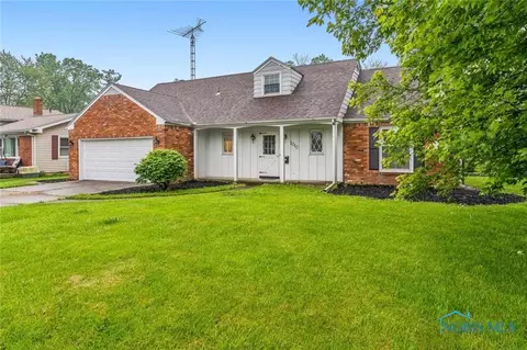 1010 E Boundary St, Perrysburg, OH 43551