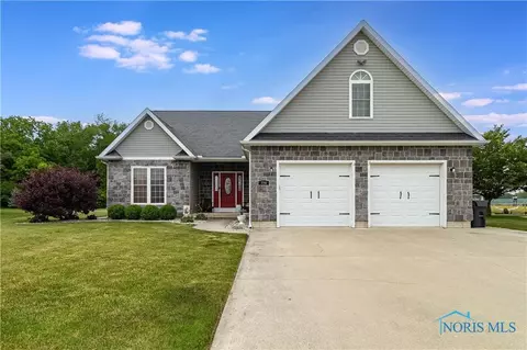 720 S Westfield Dr, Gibsonburg, OH 43431
