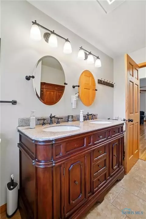 402 N Grand Ave, Ada, OH 45810 photo 27