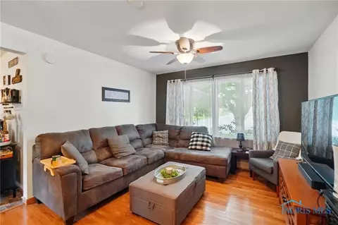 402 N Grand Ave, Ada, OH 45810 photo 18