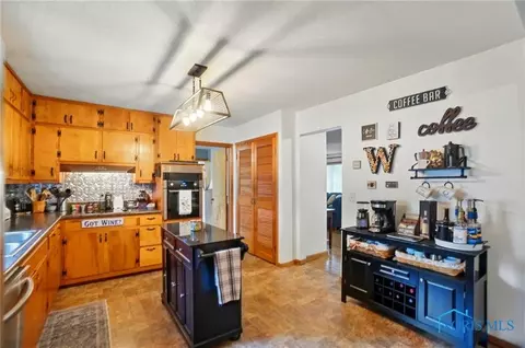 402 N Grand Ave, Ada, OH 45810 photo 14