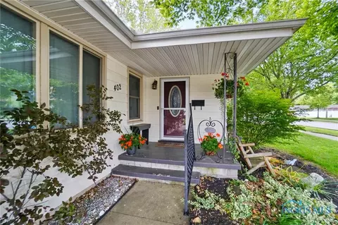 402 N Grand Ave, Ada, OH 45810 photo 2