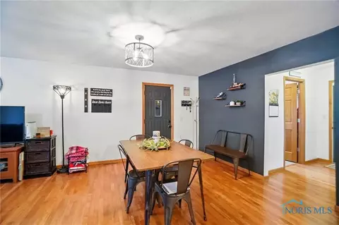 402 N Grand Ave, Ada, OH 45810 photo 16