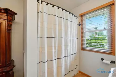 402 N Grand Ave, Ada, OH 45810 photo 24