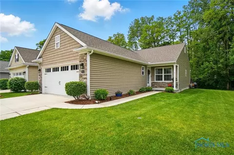 1961 Sunset Creek Dr, Toledo, OH 43615