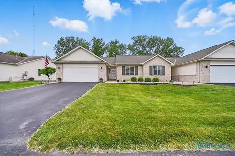 2310 Villa West Dr, Findlay, OH 45840