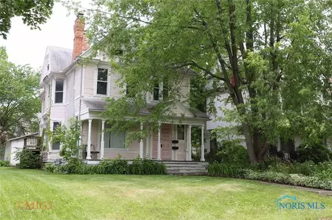 2110 Robinwood Ave, Toledo, OH 43620