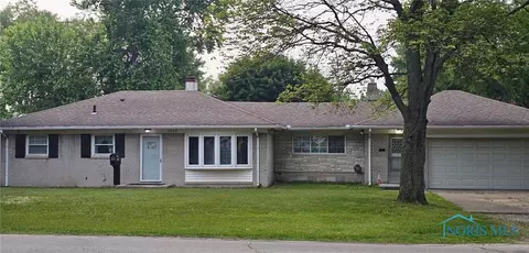 5792 Marshall Rd, Sylvania, OH 43560
