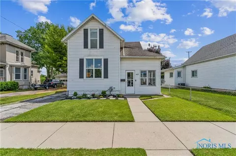 409 Center St, Findlay, OH 45840