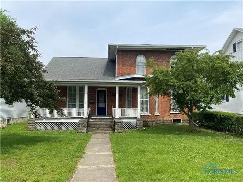 232 N Franklin St, Wauseon, OH 43567