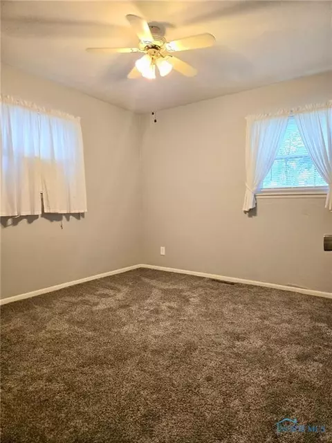 308 Jackson St, Delta, OH 43515 photo 4