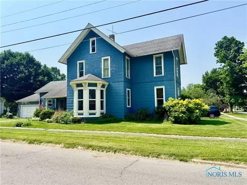 121 Columbus St, Hicksville, OH 43526