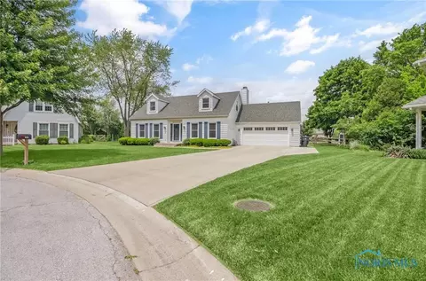 826 Touraine Ave, Bowling Green, OH 43402