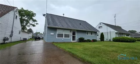 209 Fair St, Clyde, OH 43410
