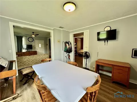 335 N Cherry St, Bryan, OH 43506 photo 7