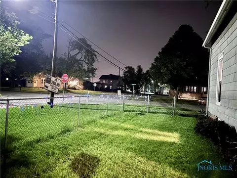 335 N Cherry St, Bryan, OH 43506 photo 33