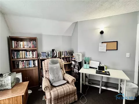 335 N Cherry St, Bryan, OH 43506 photo 28
